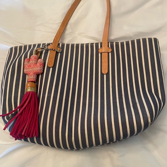 Consuela shoulder bag. Blue and white. Fabric material. - Picture 1 of 4